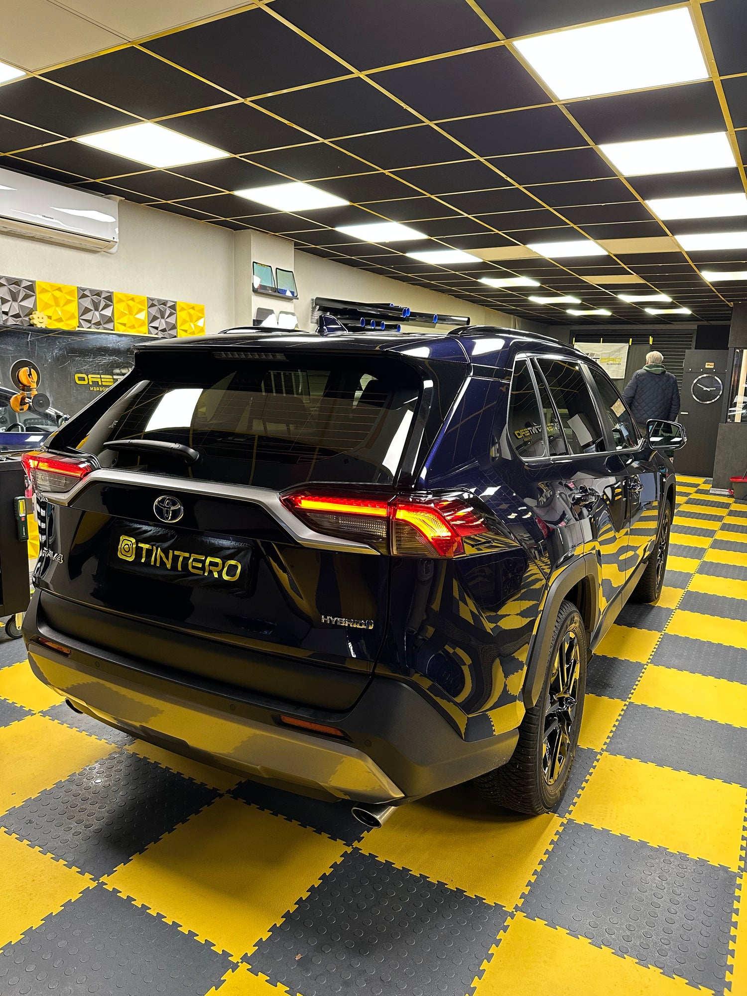 Wat kost autoruiten tinten bij Tintero?