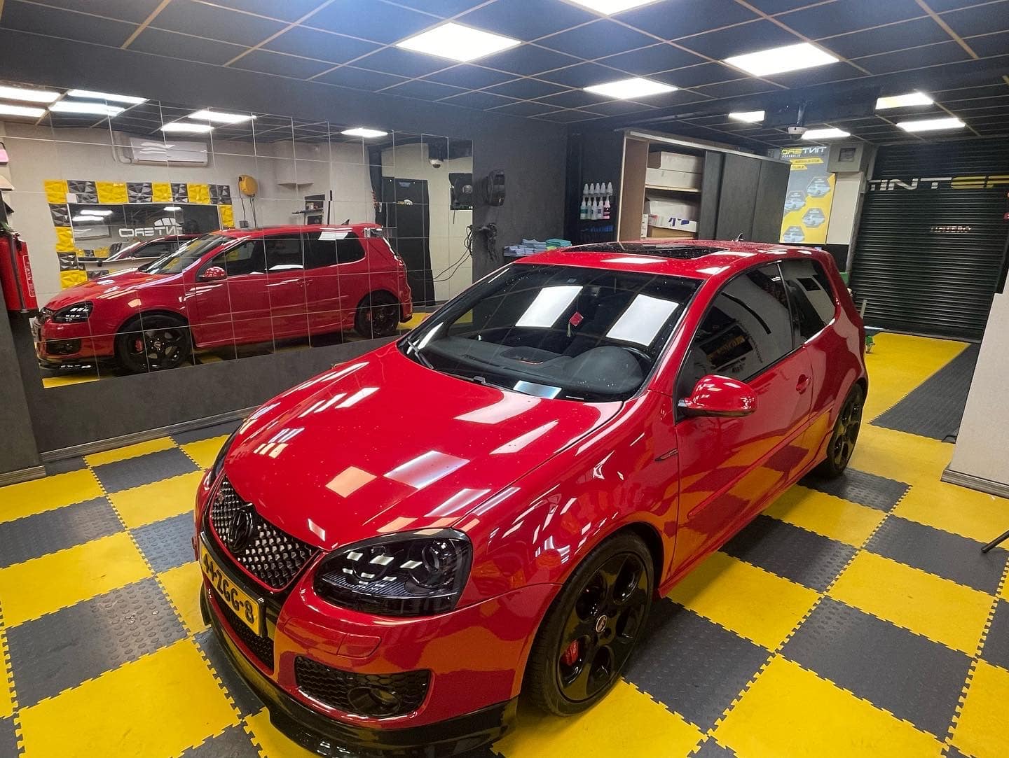 Ramen en koplampen smoken Den Haag